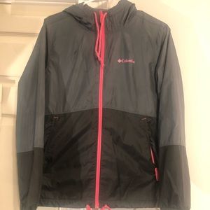 Lines hooded windbreaker